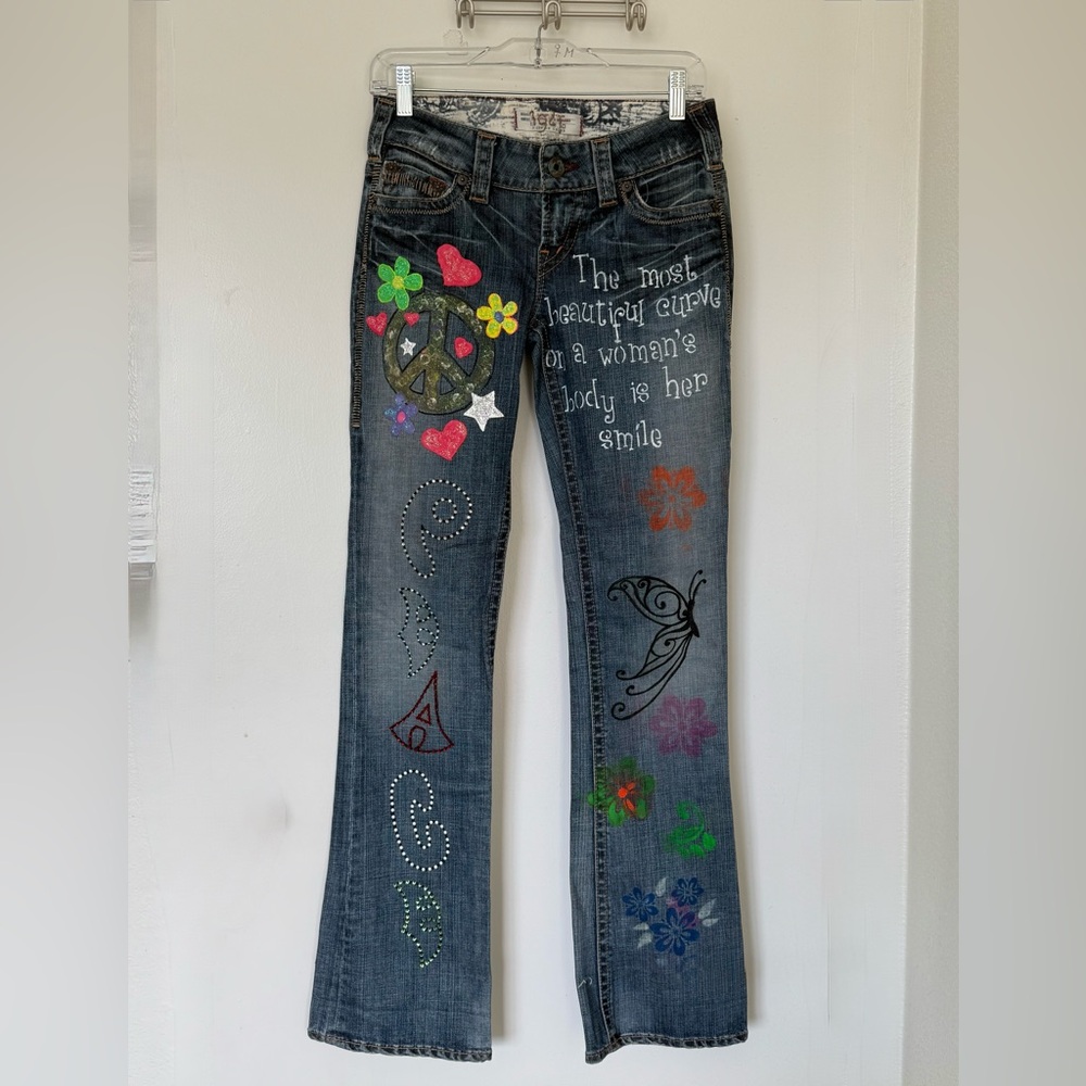 Embellished Blue Jeans with Colorful Accents